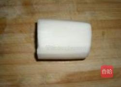 白萝卜丝烧鲫鱼的做法图解2