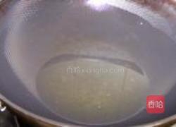 苦瓜尖椒炒鸡蛋的做法图解5