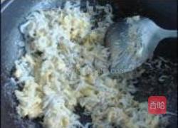 银鱼炒蛋的做法图解6