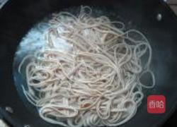 香菜拌豆皮的做法图解3