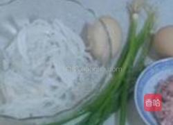 肉末银鱼蒸蛋羹的做法图解1