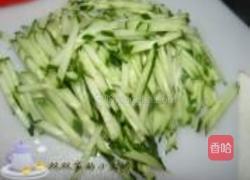 凉拌金针黄瓜的做法图解2
