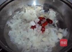 银耳红枣糖水的做法图解3