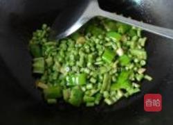 青辣椒炒长豆角的做法图解4