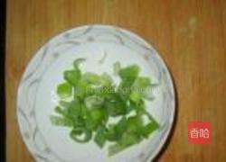 乳香虾皮蛋的做法图解1