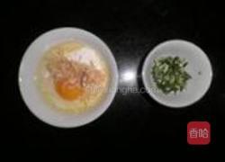 虾米沙司蛋饼的做法图解2