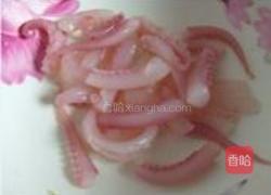 鱿鱼酸辣汤的做法图解3