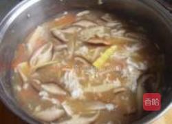 鱿鱼酸辣汤的做法图解5