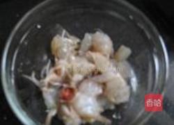 肉酱虾仁拌意面的做法图解3