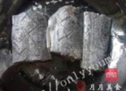 熏带鱼的做法图解1