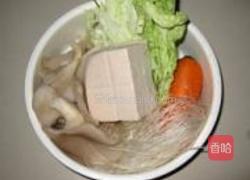 酸辣太阳蛋汤的做法图解1
