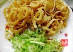 绿豆芽炒干豆腐丝的做法图解2