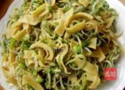绿豆芽炒干豆腐丝的做法图解7