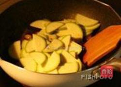 鱼酱炒白果西葫芦的做法图解5