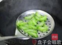 凉拌黑白木耳的做法图解6