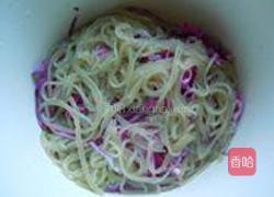 紫甘蓝拌粉条的做法图解5