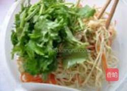 香菜拌豆腐皮的做法图解4