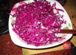 凉拌紫甘蓝的做法图解2