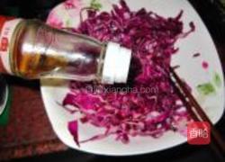 凉拌紫甘蓝的做法图解5