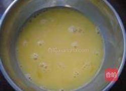 酱油鸡蛋炒饭的做法图解2