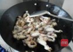 蒜炒泡椒田鸡的做法图解4