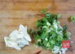 丝瓜炒茶干的做法图解3