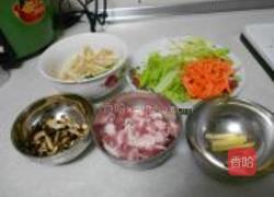 炒米粉的做法图解1