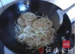 银荷莲藕炒豆芽的做法图解5