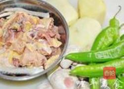 新疆大盘鸡的做法图解1