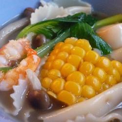 虾汤玉米蘑菇面的做法[图]