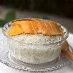 椰香芒果糯米饭的做法[图]