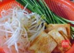 豆干韭菜炒豆芽的做法图解1
