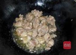 土豆南瓜烧鸡的做法图解5