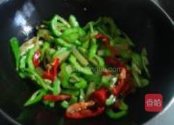 苦瓜炒茄子的做法图解5