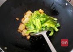 苦瓜炒年糕的做法图解5