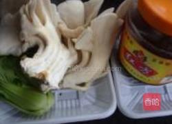 腐乳平菇的做法图解1