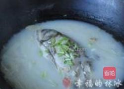 白萝卜丝鲫鱼汤的做法图解9