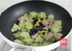豉香里脊炒西兰花梗的做法图解9