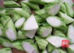 蒜香丝瓜的做法图解2