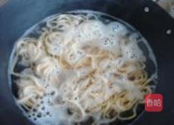 猪肝胡萝卜面的做法图解3