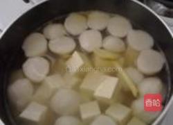 青菜豆腐鱼丸汤的做法图解3
