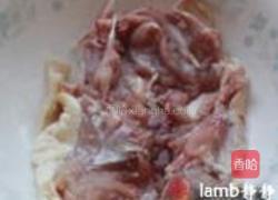 蜜汁蛋黄鸡腿卷的做法图解3