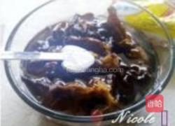 凉拌剁椒木耳的做法图解1