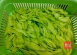 虾仁炒青瓜的做法图解2