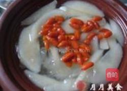 雪梨银耳百合汤的做法图解5