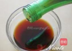 子姜鸡汁蒸排骨的做法图解1