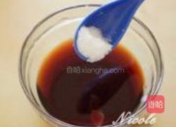 子姜鸡汁蒸排骨的做法图解2