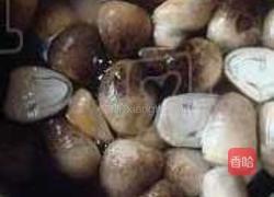 苋菜草菇嫩豆腐的做法图解2
