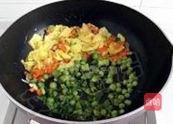 金枪鱼什锦炒饭的做法图解8