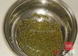 绿豆鸡蛋饮的做法图解1